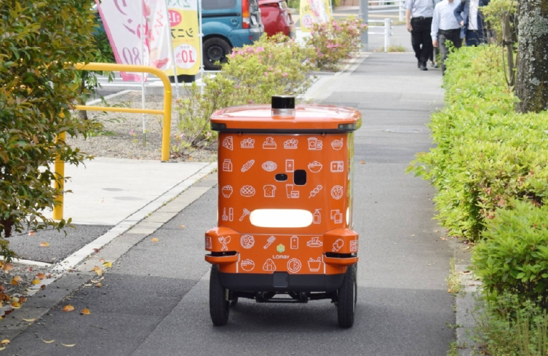 Chuỗi cửa hàng tiện lợi Nhật Bản thử nghiệm robot giao hàng tự động